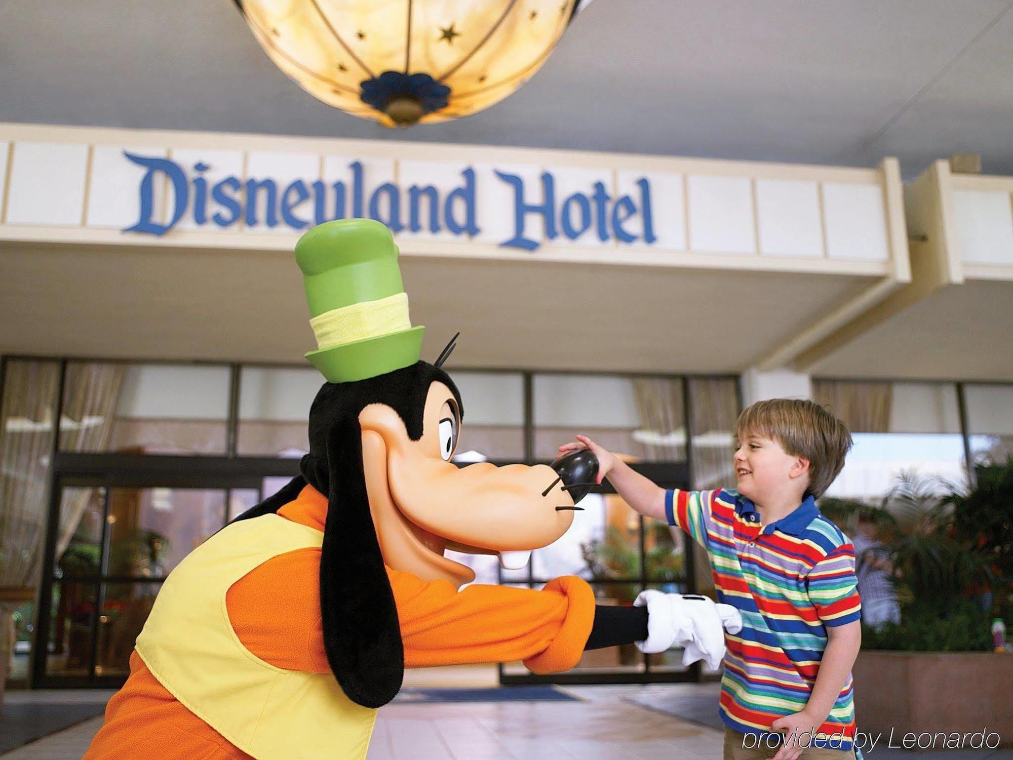 Disneyland Hotel Anaheim Exterior photo